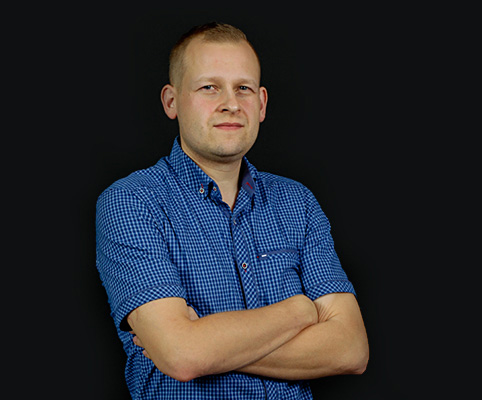 Maciej - kierownik projektu, starszy programista